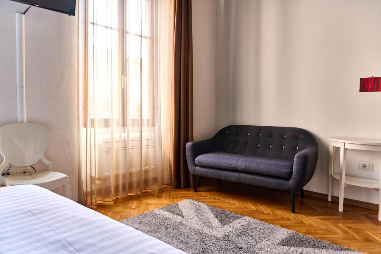 Bed and Breakfast Al Cavour 34 Тренто Экстерьер фото