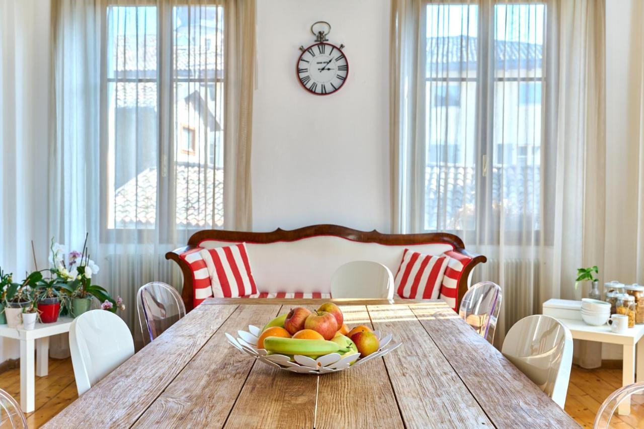 Bed and Breakfast Al Cavour 34 Тренто Экстерьер фото