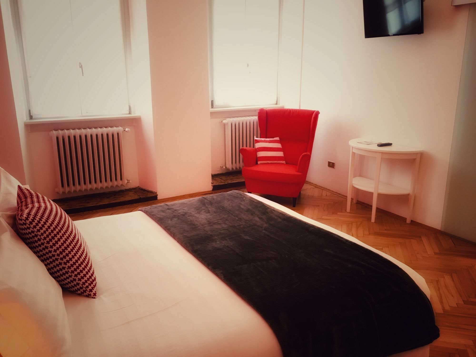 Bed and Breakfast Al Cavour 34 Тренто Экстерьер фото